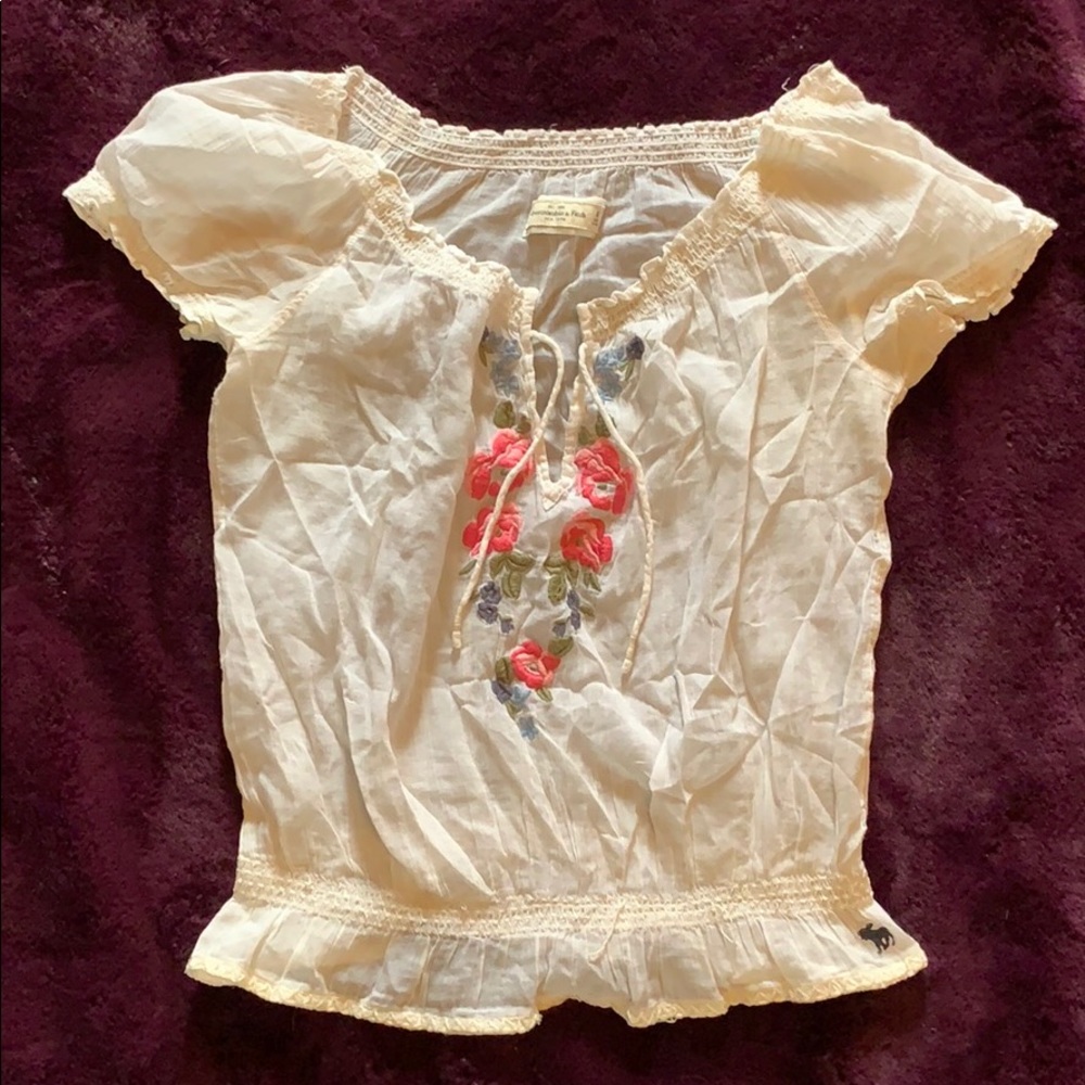 Abercrombie & Fitch Flowered Blouse